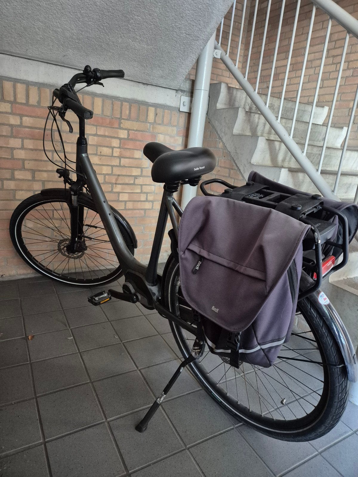 trek elektrische fiets met Bosch motor, 53 tot 56 cm, Versnellingen, Zo goed als nieuw, Schijfrem