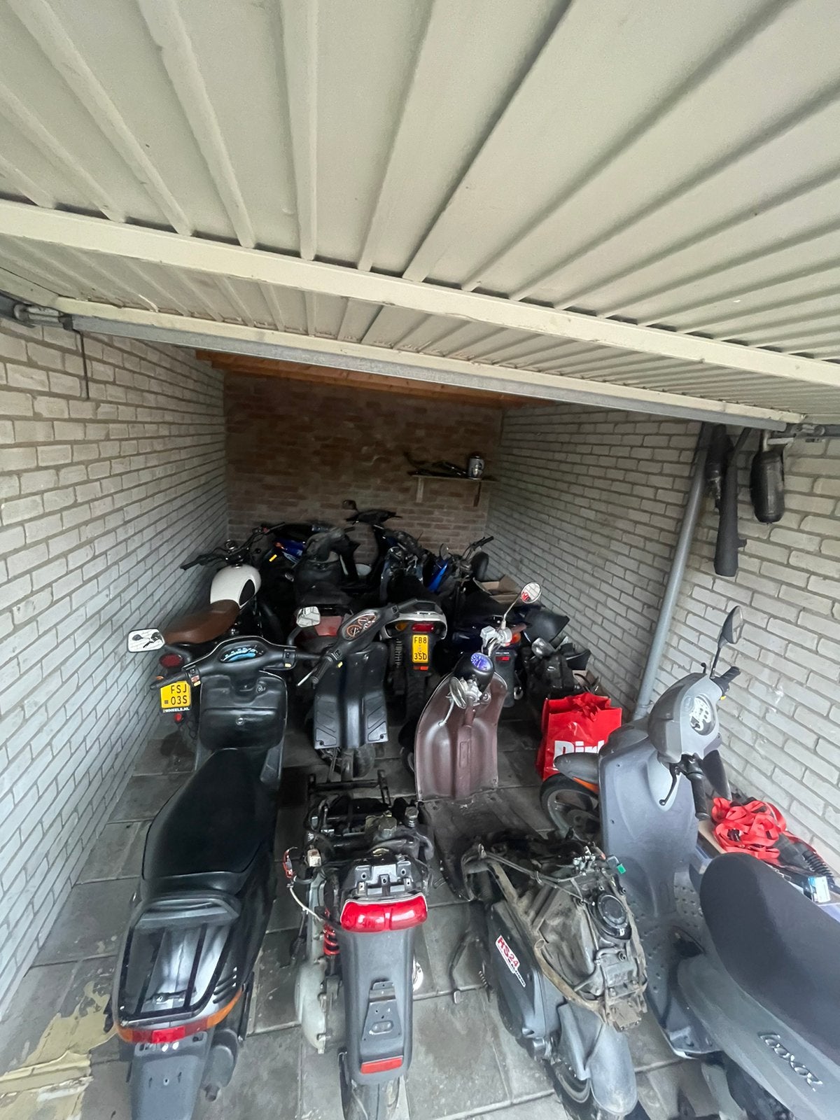 garagebox uitruimen, Ophalen, Gebruikt, Blok