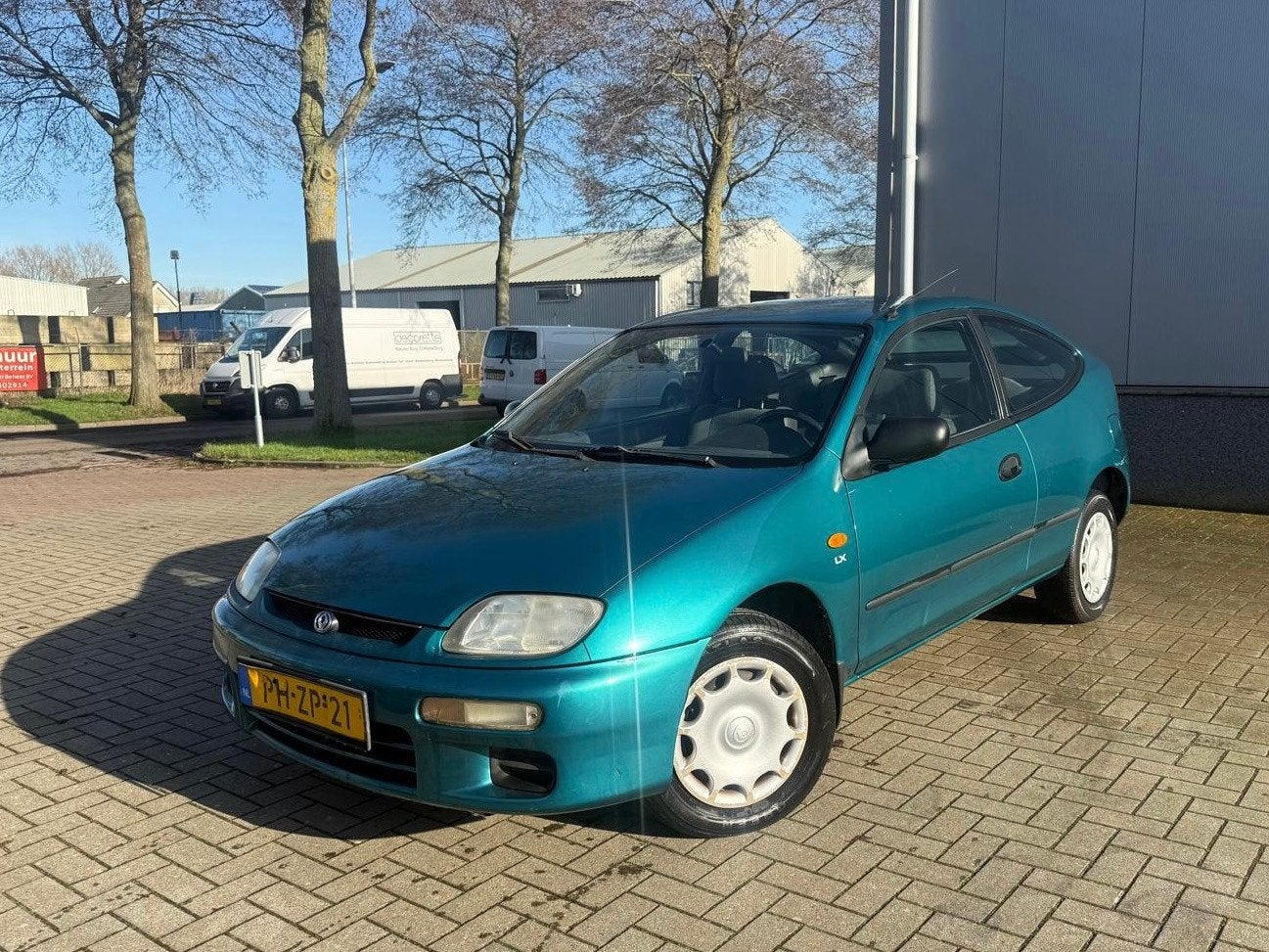 Mazda 323 1.5i LX 62.220KM Nap Automaat, 4 cilinders, 400 kg, 49 €/maand, Origineel Nederlands