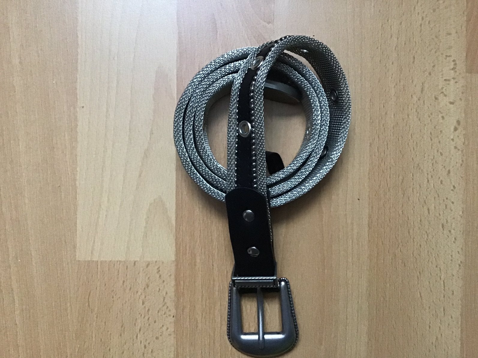 Riem zwart met zilveren afwerkings rand., Kleding | Dames, Riemen en Ceinturen, Ophalen of Verzenden, Zo goed als nieuw, Bruin
