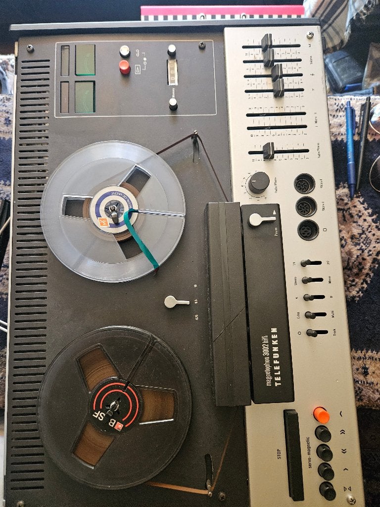 Bandrecorder Telefunken 3002, Ophalen, Bandrecorder, Met stofkap