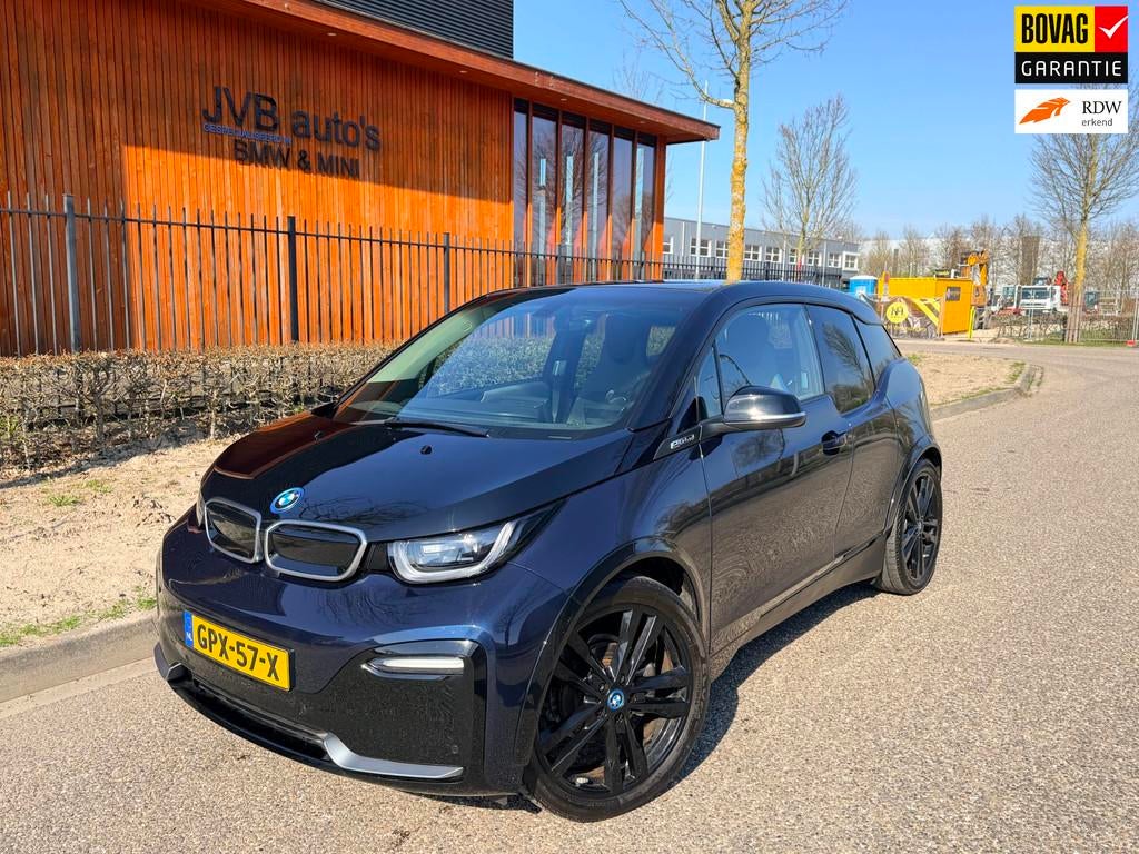 BMW I3S 120Ah camera , SoH 93% stoelverwarming, trekhaak, Auto's, BMW, Automaat, 12 maanden, Gebruikt, Zwart
