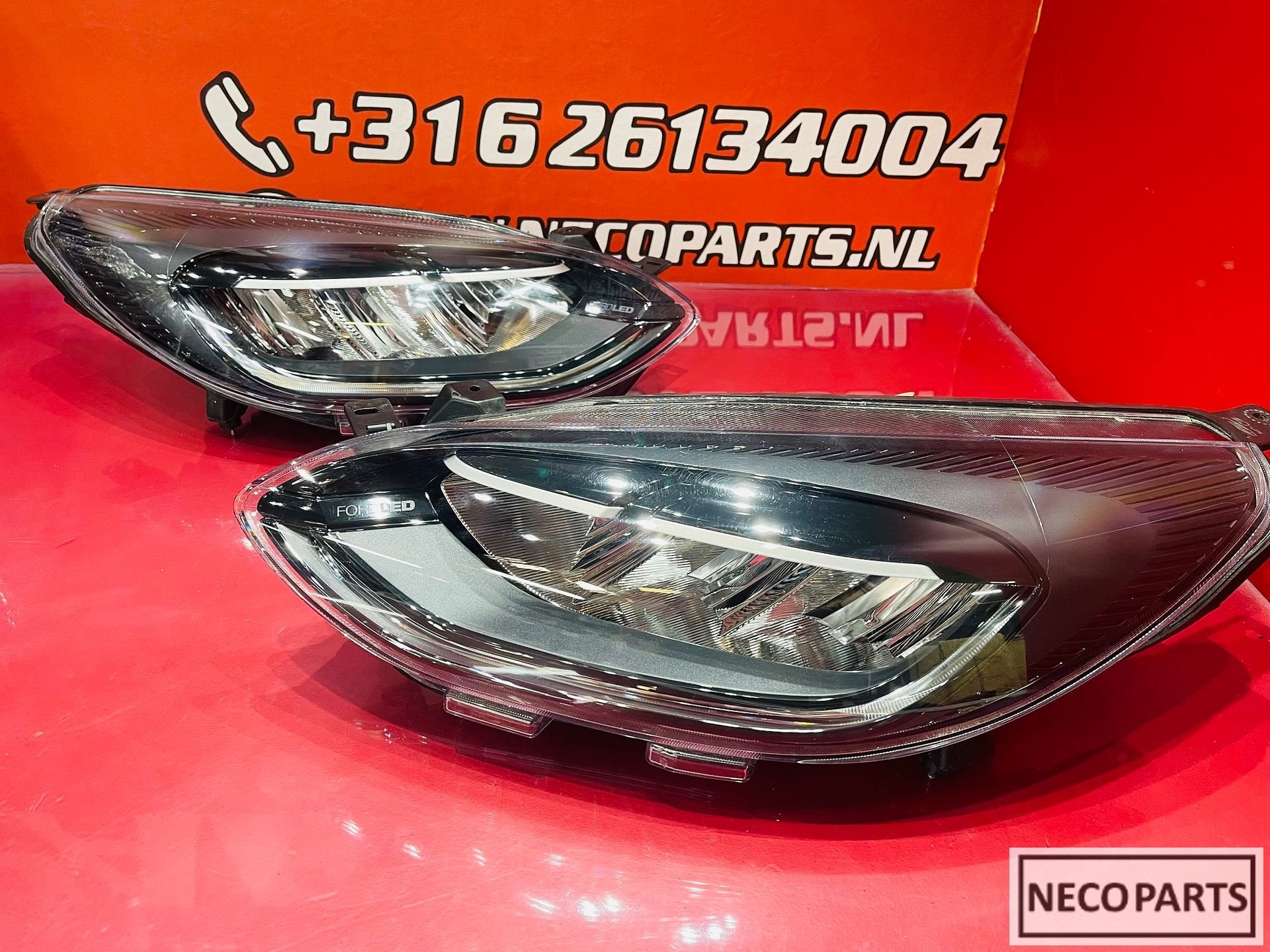 FORD FIESTA MK8 FACELIFT LED KOPLAMPEN SET N1BB-13E014-CG, Gebruikt, -, -, Ophalen of Verzenden