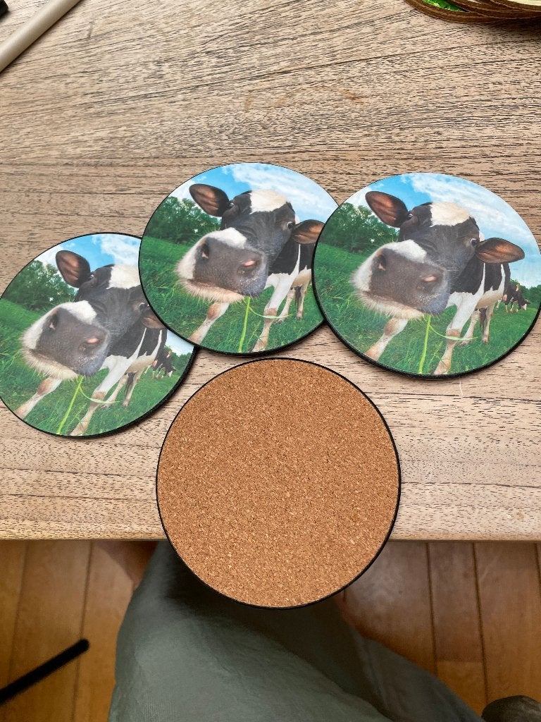 4 stuks nieuw onderzetters met kurk koeiensnuiten, Ophalen of Verzenden, Nieuw, Glas of Kopje