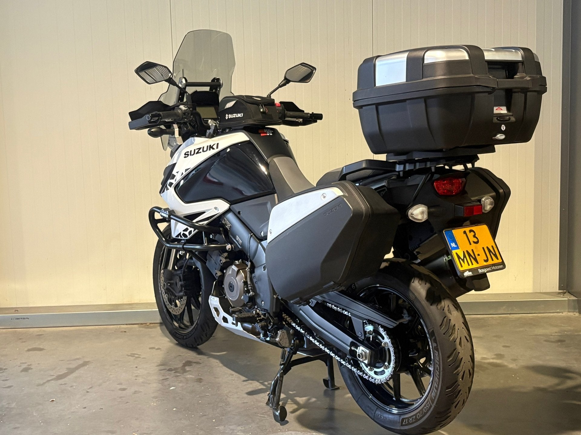 Suzuki V-Strom 1050 | Akrapovic | 1e Eigenaar | 3 koffers, Suzuki-Allee 7
64625  Bensheim, DE, Bedrijf, Meer dan 35 kW, Toermotor