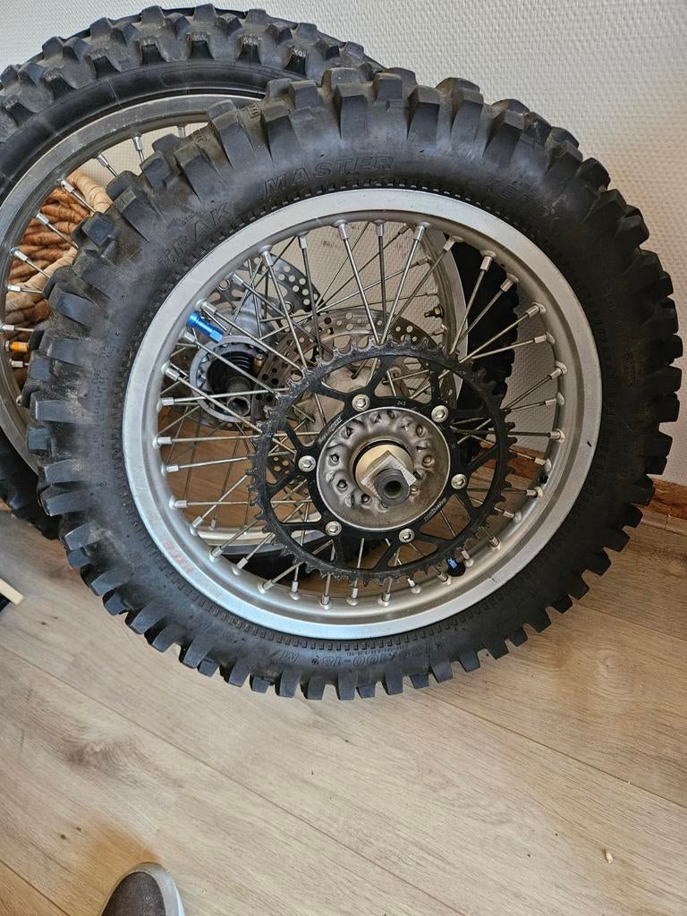 Yamaha WR250F velgen met banden,schijfrem en tandwiel, Motoren, Ophalen of Verzenden, Gebruikt