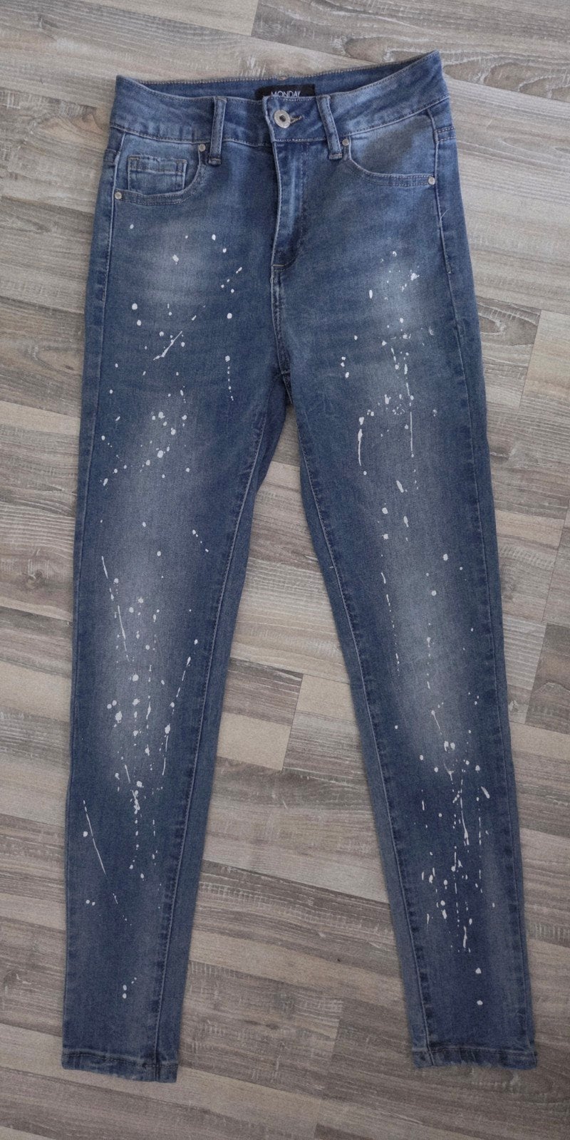 Monday Premium Jeans met verfspatten - Nieuwstaat, Blauw, Nieuw, Ophalen of Verzenden, W28 - W29 (confectie 36)