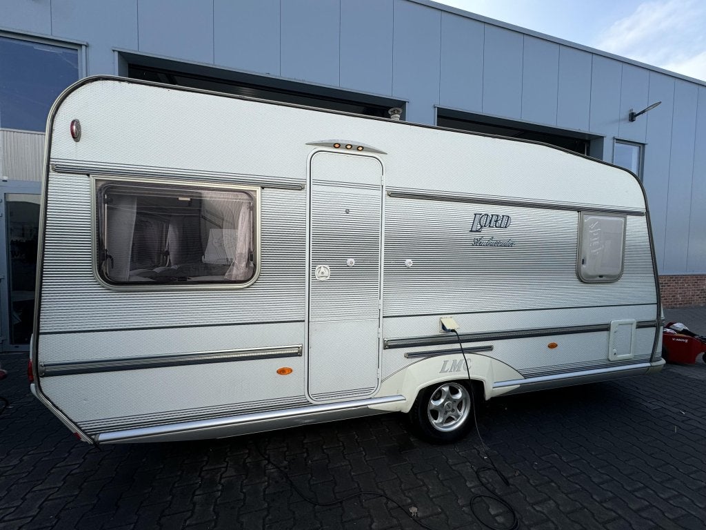 LMC Lord Ambassador 470 RD/fransbed/mover/voortent, Rondzit, Bedrijf, 4 tot 5 meter, LMC en Münsterland