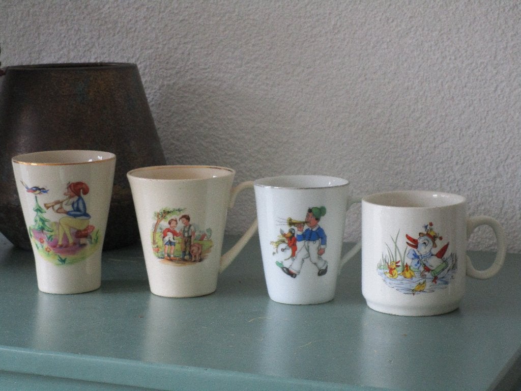 kinderservies jaren '60, Antiek en Kunst, Antiek | Speelgoed, Ophalen of Verzenden