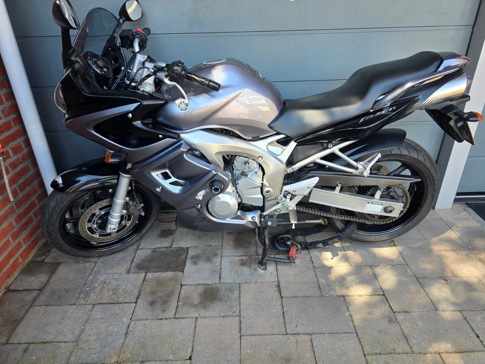 Yamaha FZ6S Fazer RJ07 | 2005 | 29.122 km | Zeer nette staat, Motoren, Particulier, Toermotor