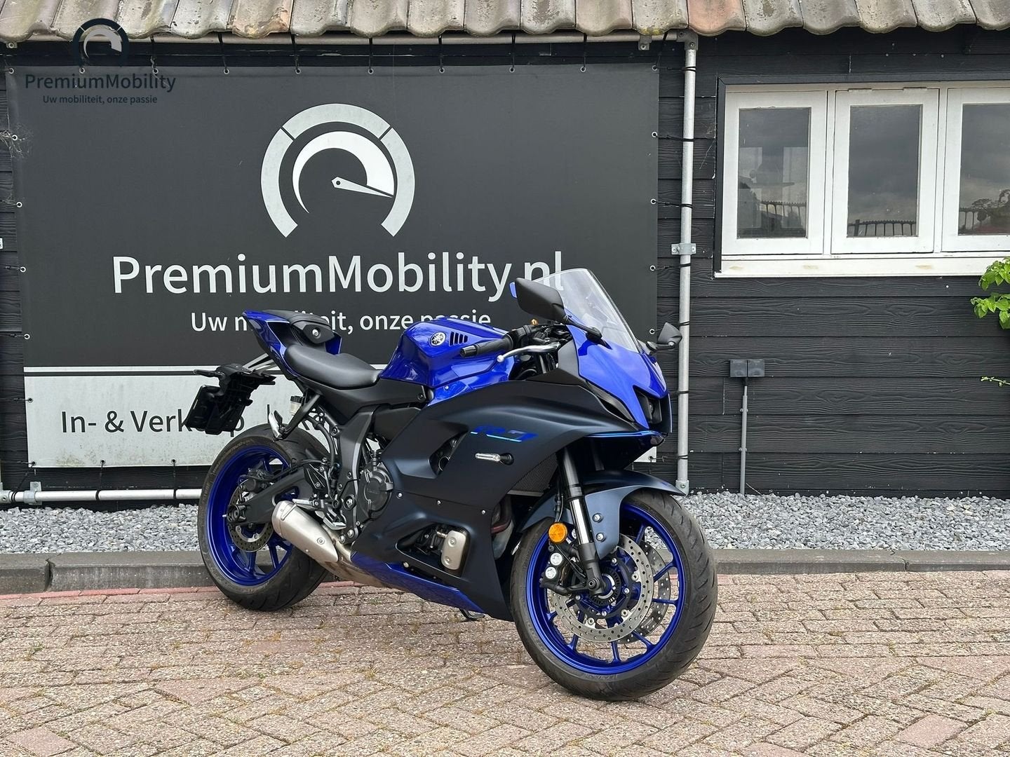 YAMAHA R7 (BJ 2022 / 1603 KM), 2 cilinders, Motorrijbewijs A, Bedrijf, Onbekend
