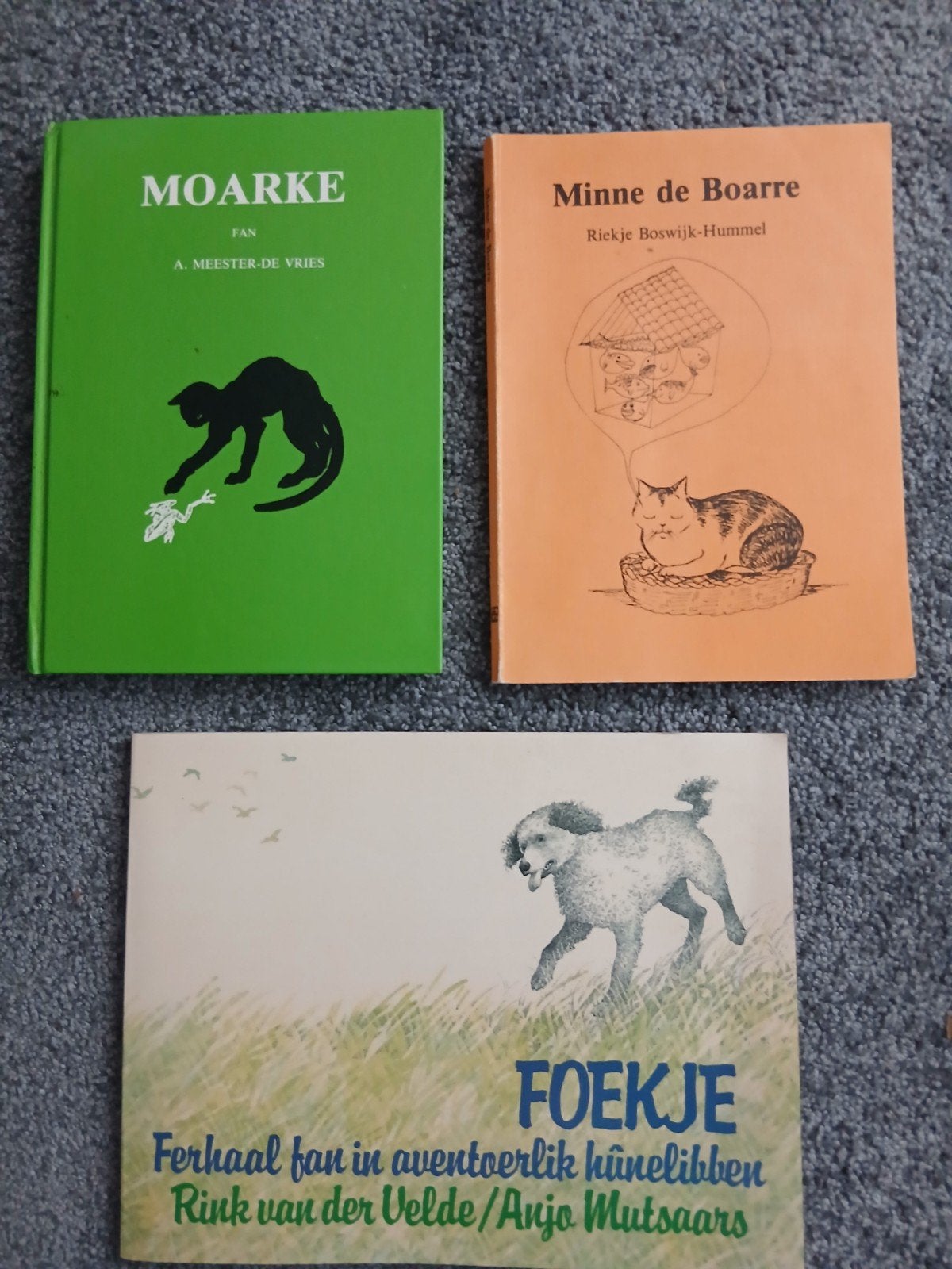 Friese kinderboeken: Moarke, Minne en Foekje., Ophalen of Verzenden, Gelezen, Diverse Friese auteurs, Fictie algemeen