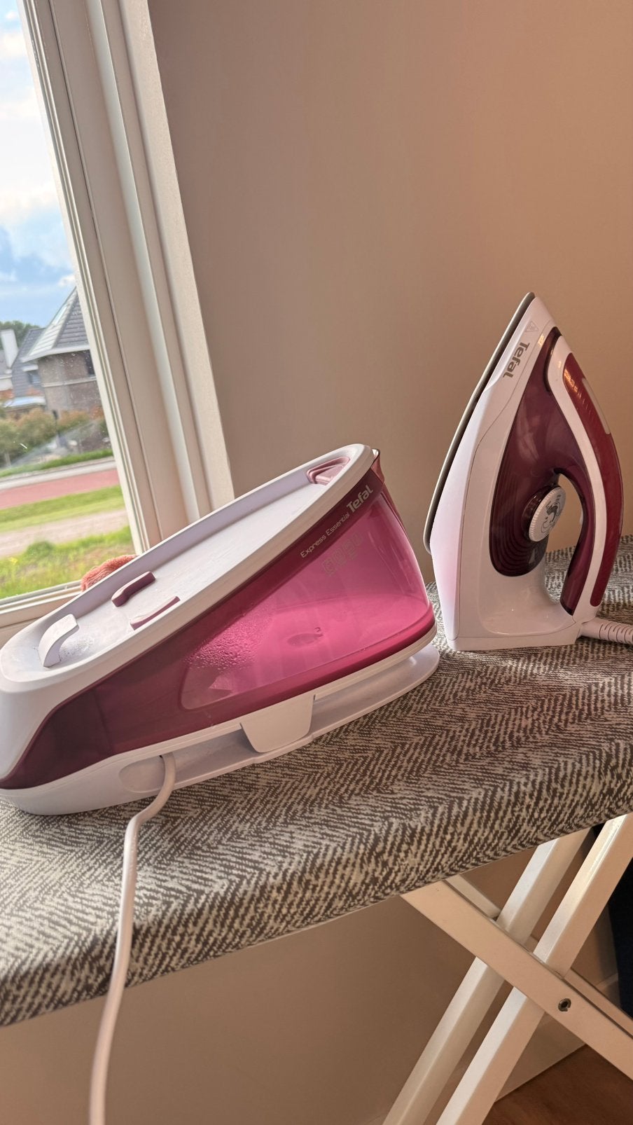 Tefal Express Essential stoomgenerator, Ophalen, Gebruikt, Strijkijzer met snoer