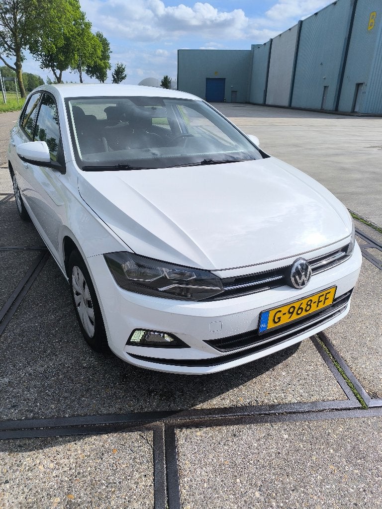 Volkswagen Polo 1.0 MPI 80pk 2019 Wit, Auto's, Volkswagen, 1025 kg, 40 €/maand, Zwart, Wit