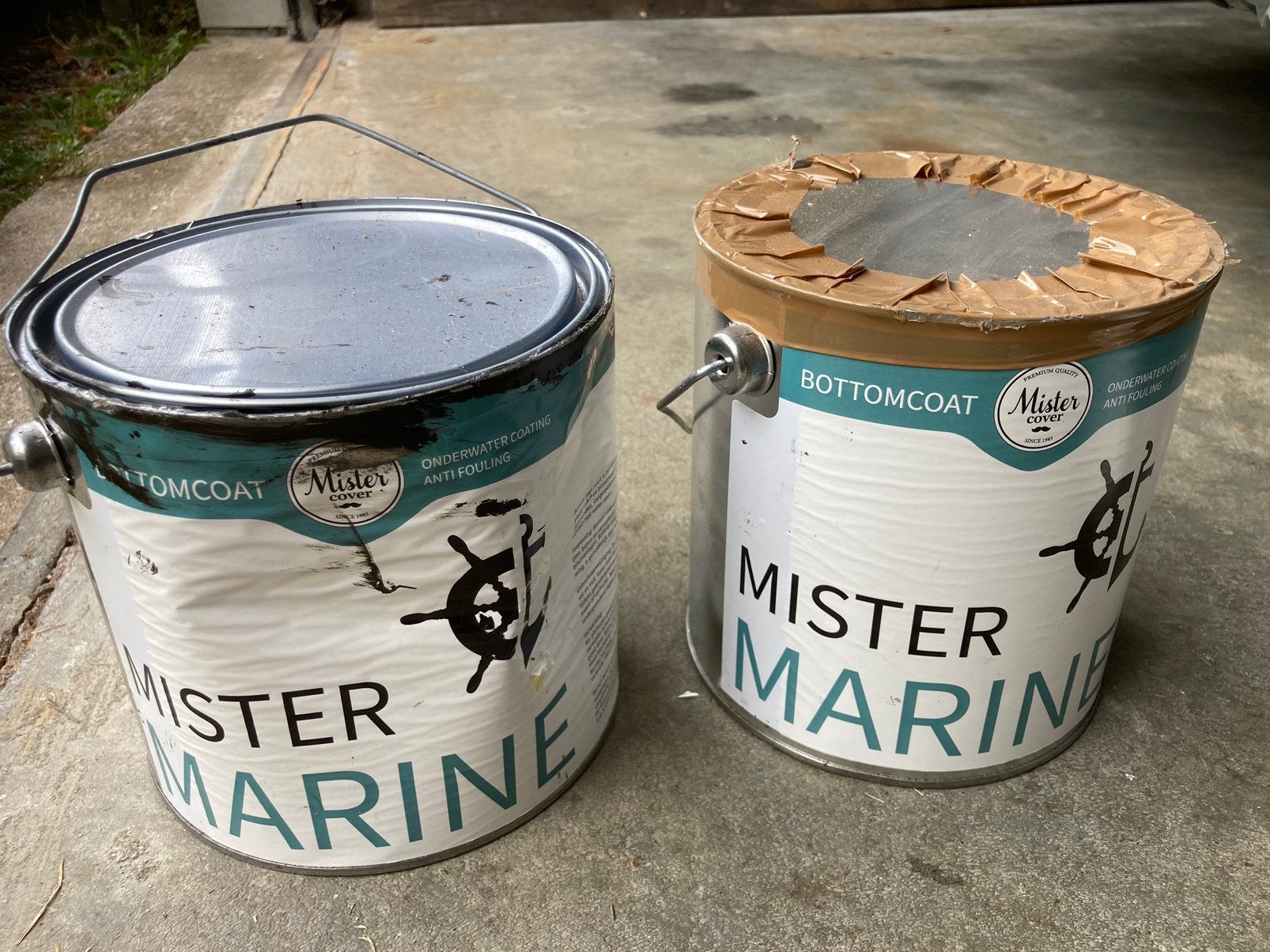2 x2,5liter blikken Antifouling zwart, Watersport en Boten, Ophalen of Verzenden, Zo goed als nieuw, Verven