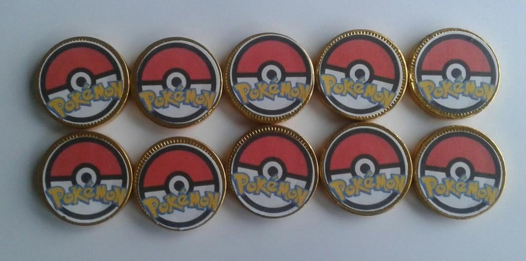 Set van 10 Pokemon traktatie chocolademunten, Ophalen of Verzenden, Nieuw, Versiering, Verjaardag