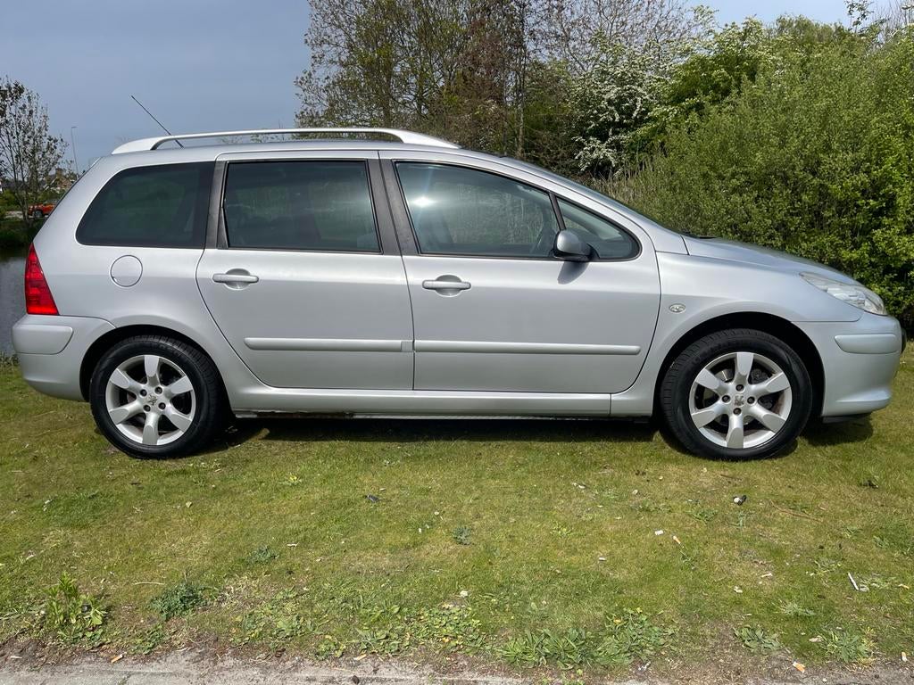 Peugeot 307 2.0 16V SW AUTOMAAT 2007 AIRCO 7PERS PANO ZGOH, Auto's, Stof, 4 cilinders, 7 stoelen, Origineel Nederlands