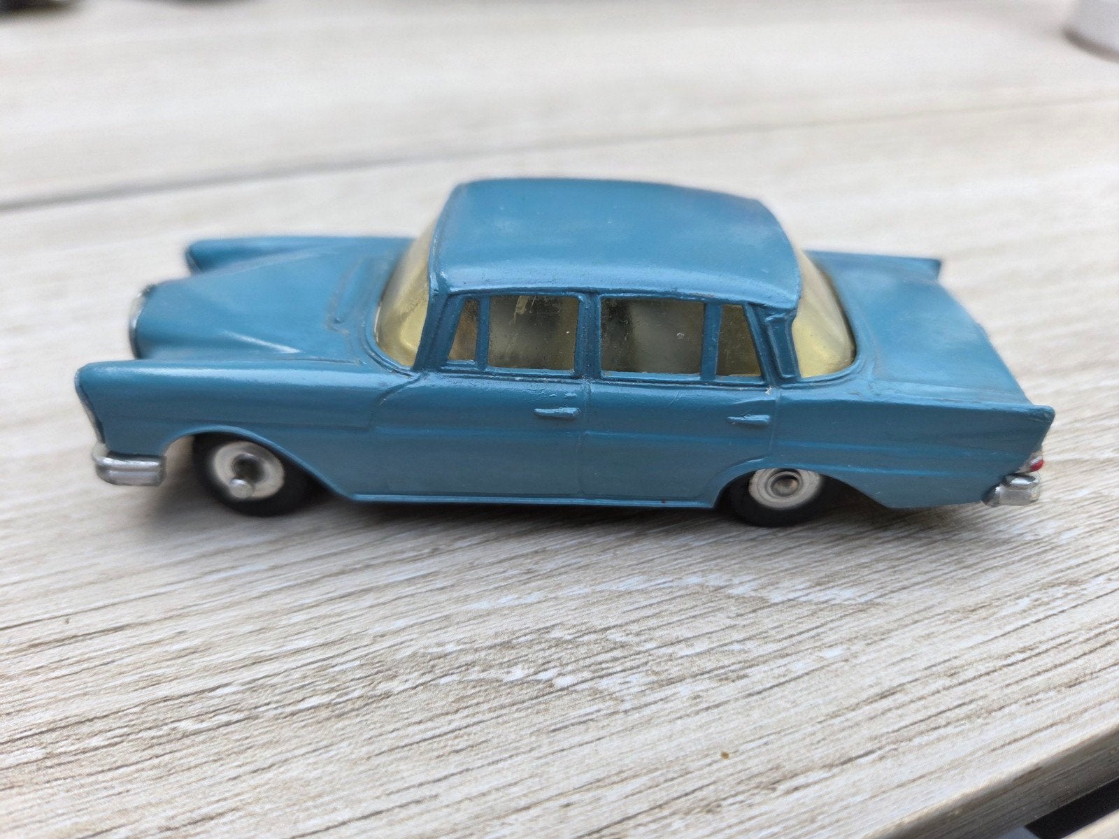 Dinky Toys Mercedes Benz 220 SE, Auto, ., Dinky Toys, Ophalen of Verzenden