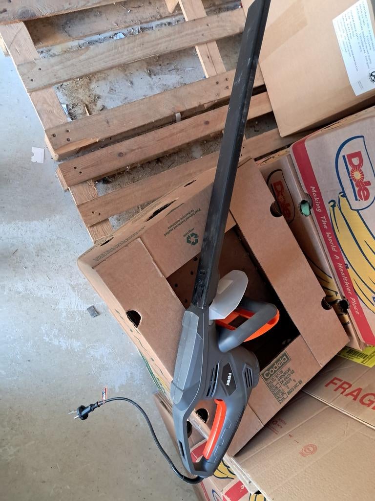 Heggeschaar, Tuin en Terras, Heggenscharen, Ophalen, Zo goed als nieuw, Elektrisch