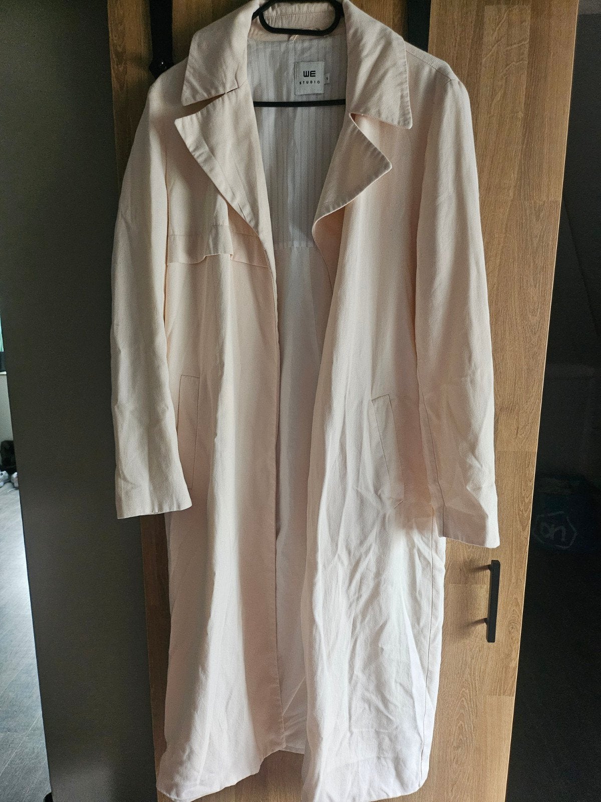 WE Studio Lange Jas - Crème/Beige - Maat S, Kleding | Dames, Beige, Ophalen of Verzenden, Zo goed als nieuw, WE Studio