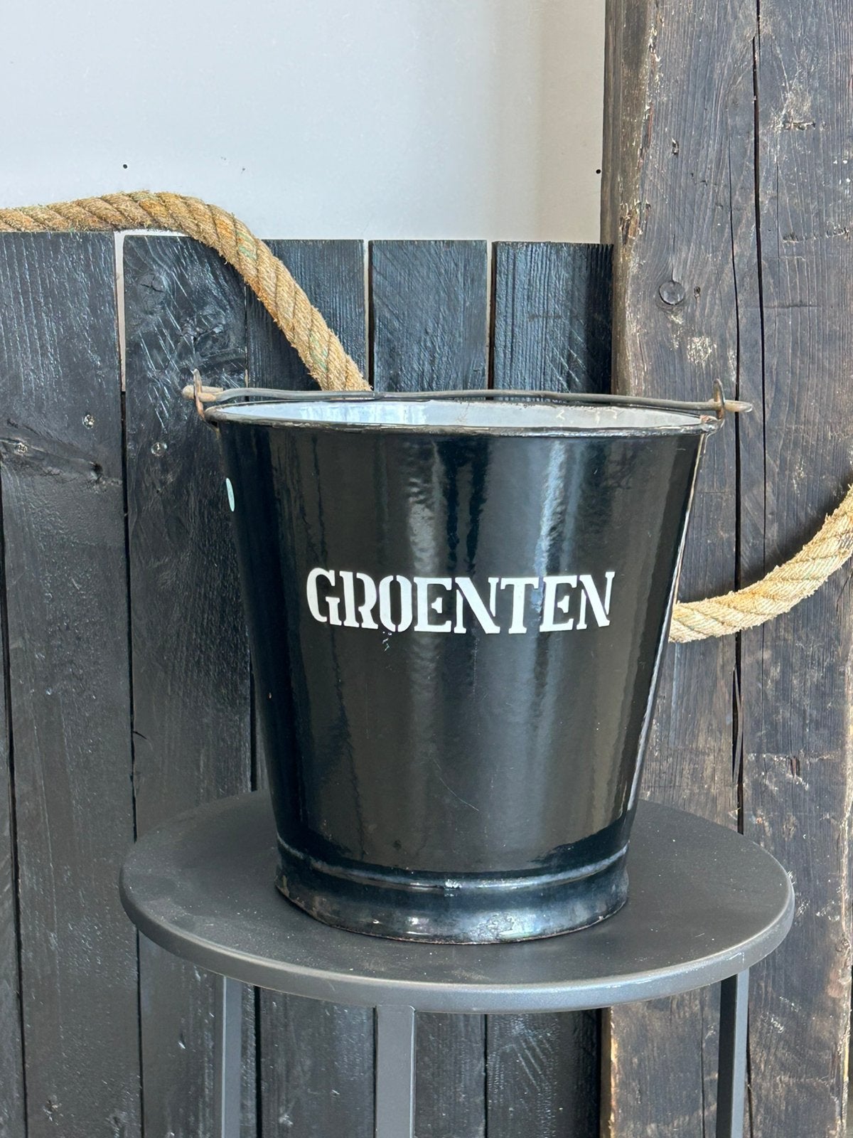 Zwart Gekleurde Emaille Groenten Emmer, Antiek en Kunst, Antiek | Emaille, Ophalen of Verzenden