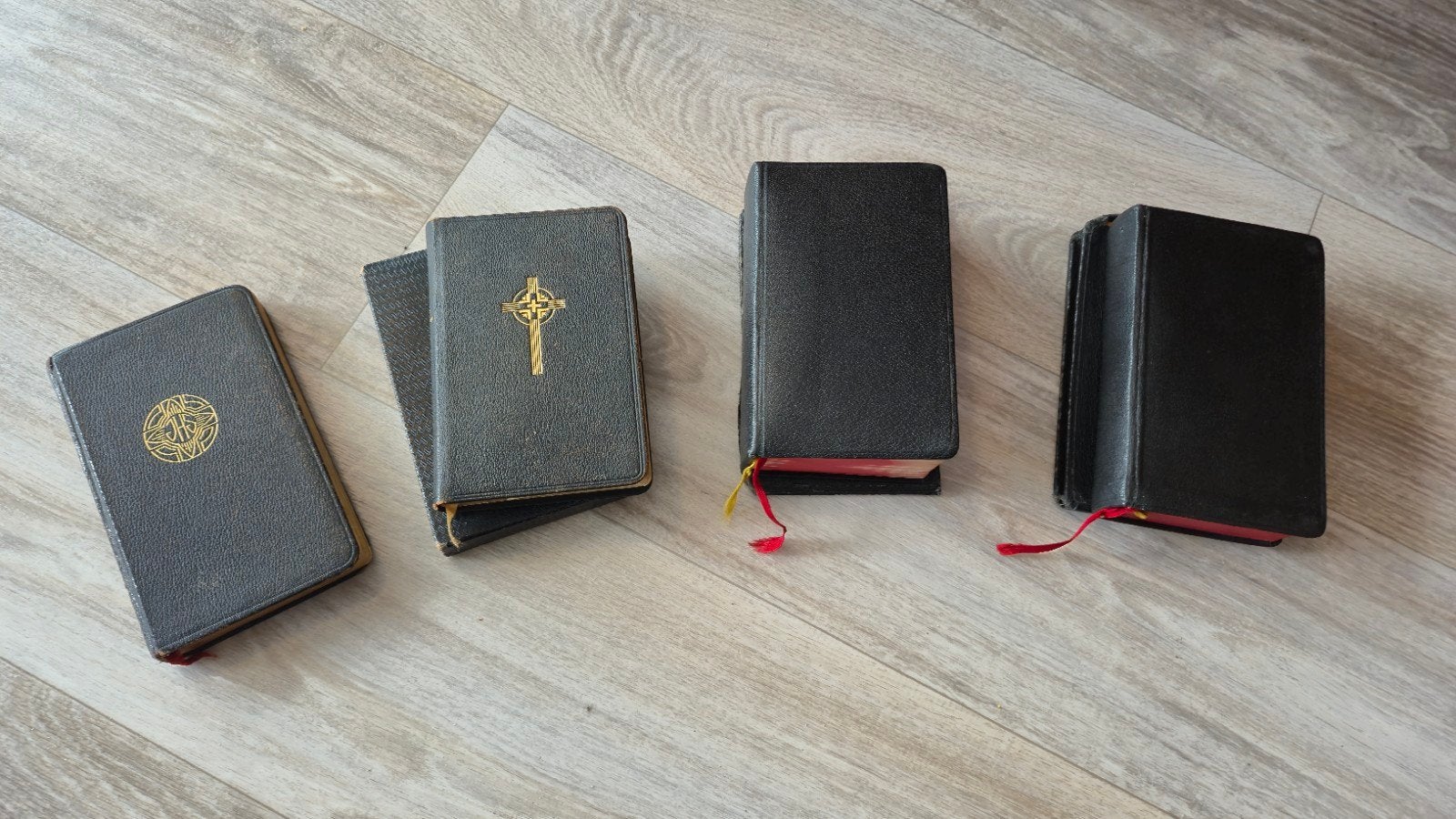 4 Antiek Gebedenboekjes, Antiek en Kunst, Antiek | Boeken en Bijbels, Ophalen of Verzenden, Dr. A. Debrexx