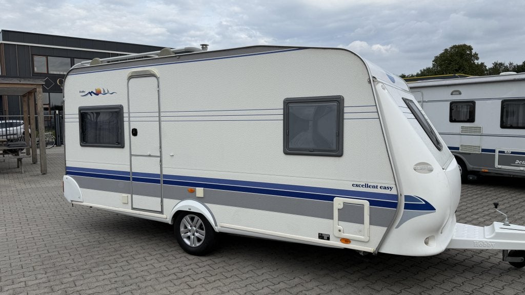 Hobby Excellent Easy 460 UFE bj 2003 met voortent en luifel, Caravans en Kamperen, Rondzit, Hobby, Fietsenrek, Bedrijf
