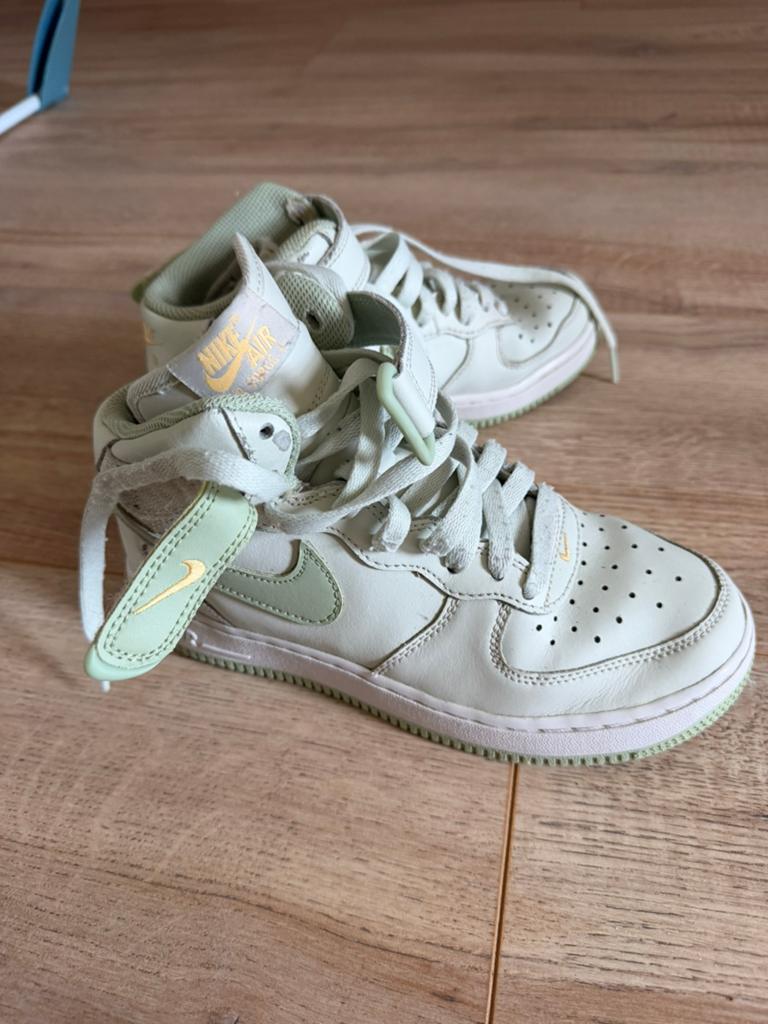 Mint groen Airforce Nike maat 36, Ophalen of Verzenden, Zo goed als nieuw, Groen, Sneakers of Gympen