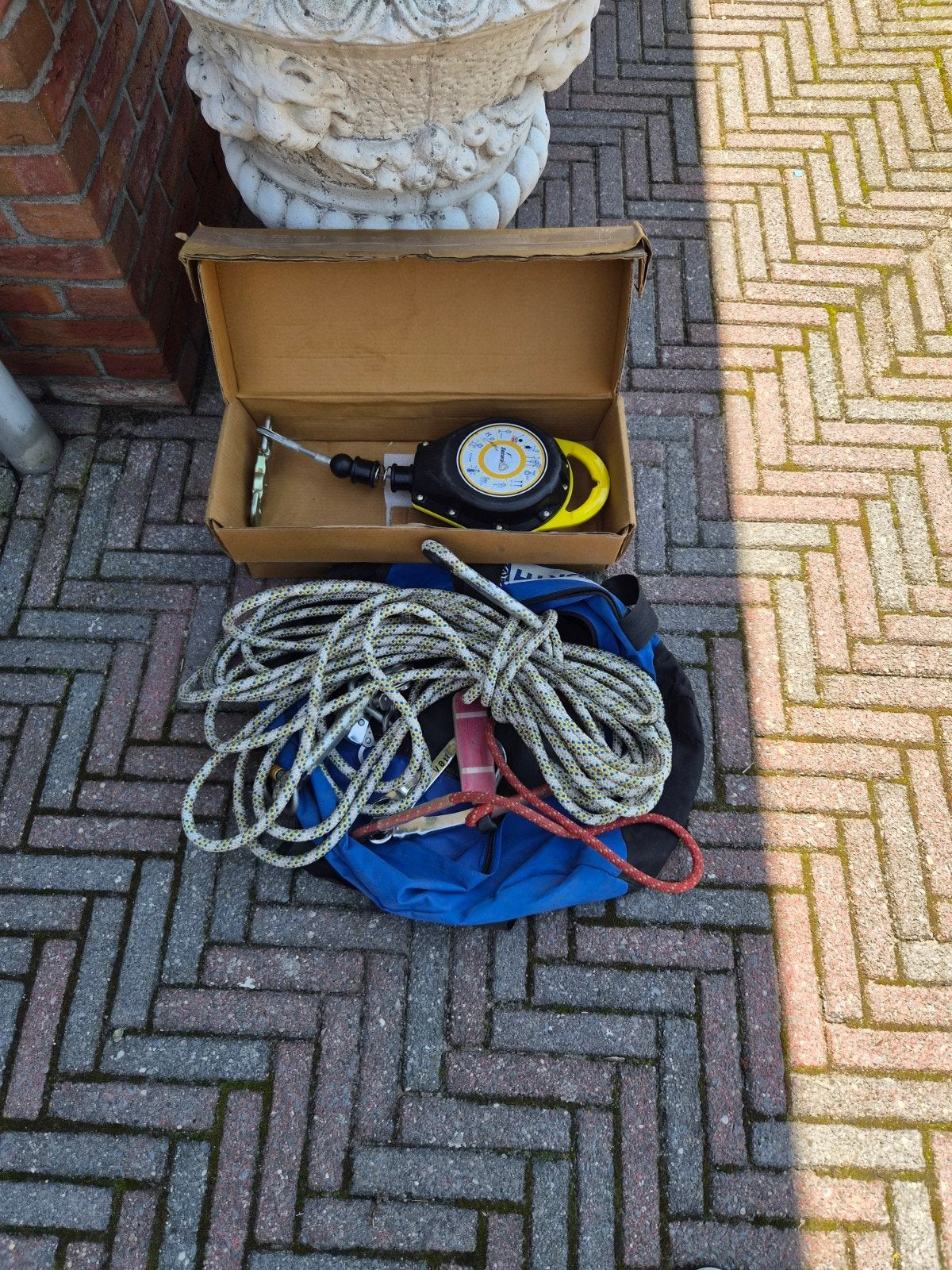 Valbeveiliging, Ophalen