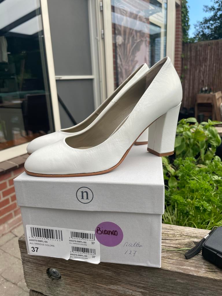 Witte Noe pumps, maat 36.5, nieuw, Pumps, Wit, Nieuw, Ophalen of Verzenden