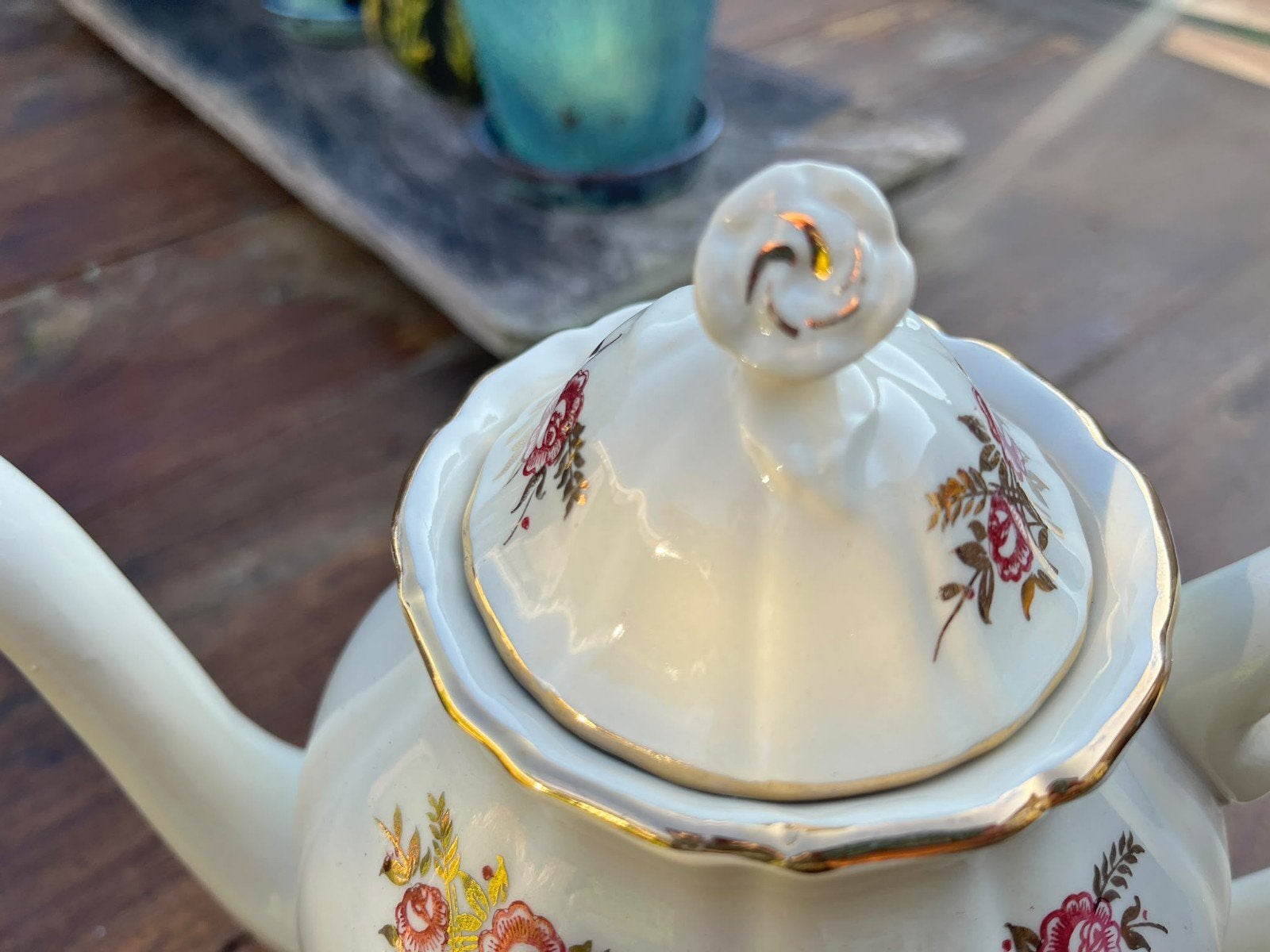 Vintage theepot, suikerpot en melkkan met rozenmotief, Antiek en Kunst, Ophalen of Verzenden