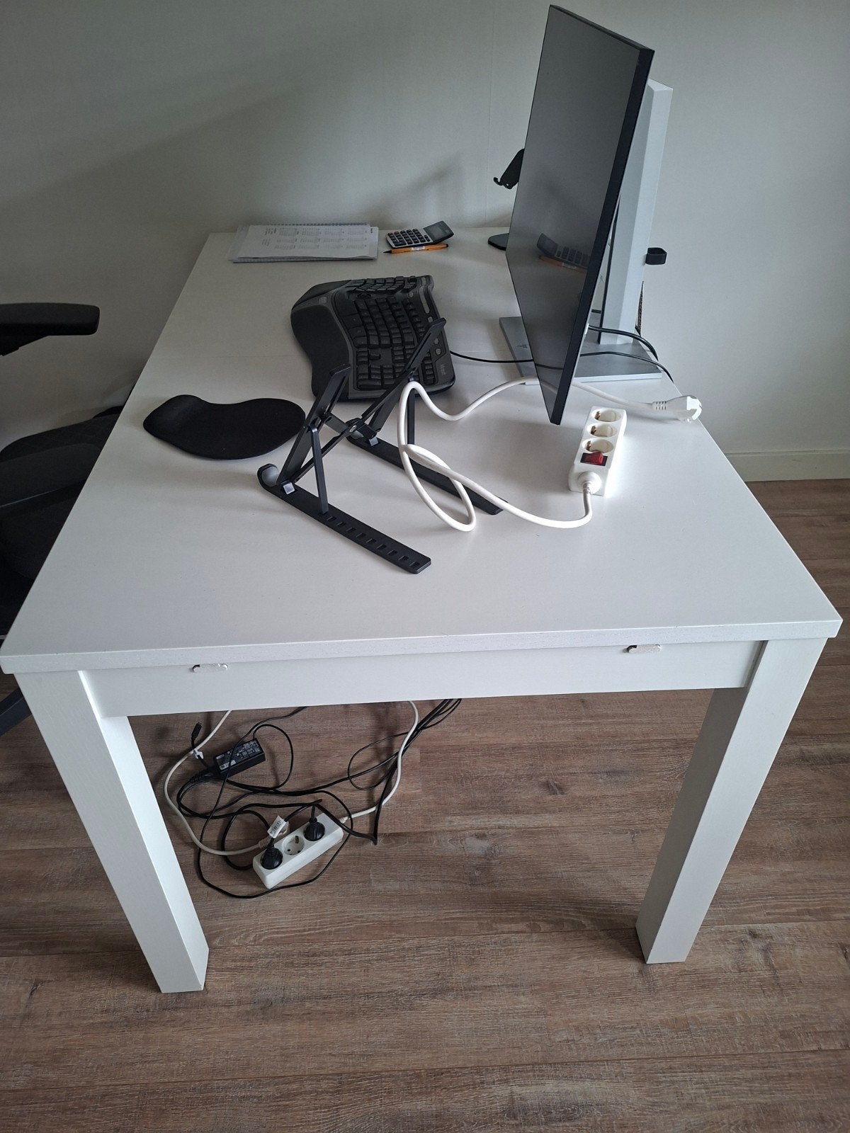 Gratis!  Eettafel, salontafel, tv meubel, Ophalen