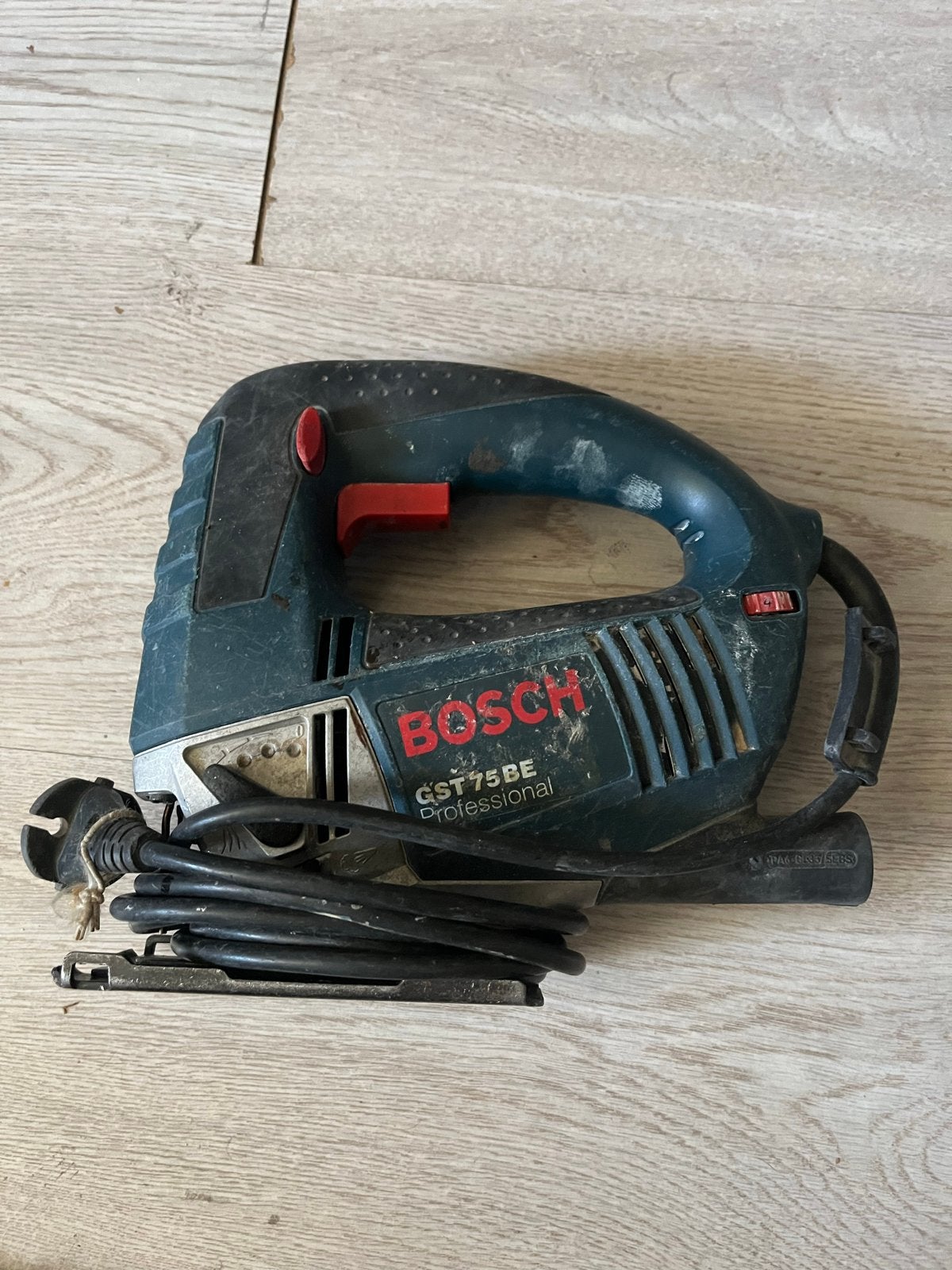 Bosch GST 75BE Professional Decoupeerzaag, Gebruikt, Decoupeerzaag, Ophalen of Verzenden, 30 tot 70 mm