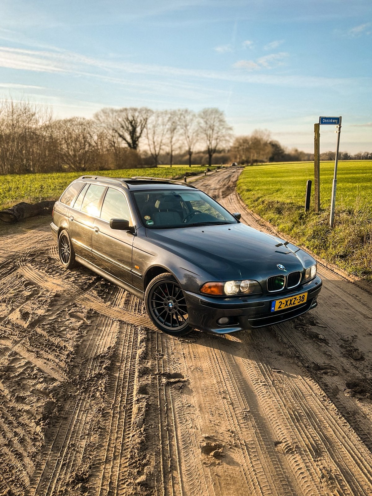 BMW 5-Serie Touring Automaat | Veel vernieuwd! | Moet weg!, Auto's, BMW, Leder, Stationwagon, Grijs, Particulier