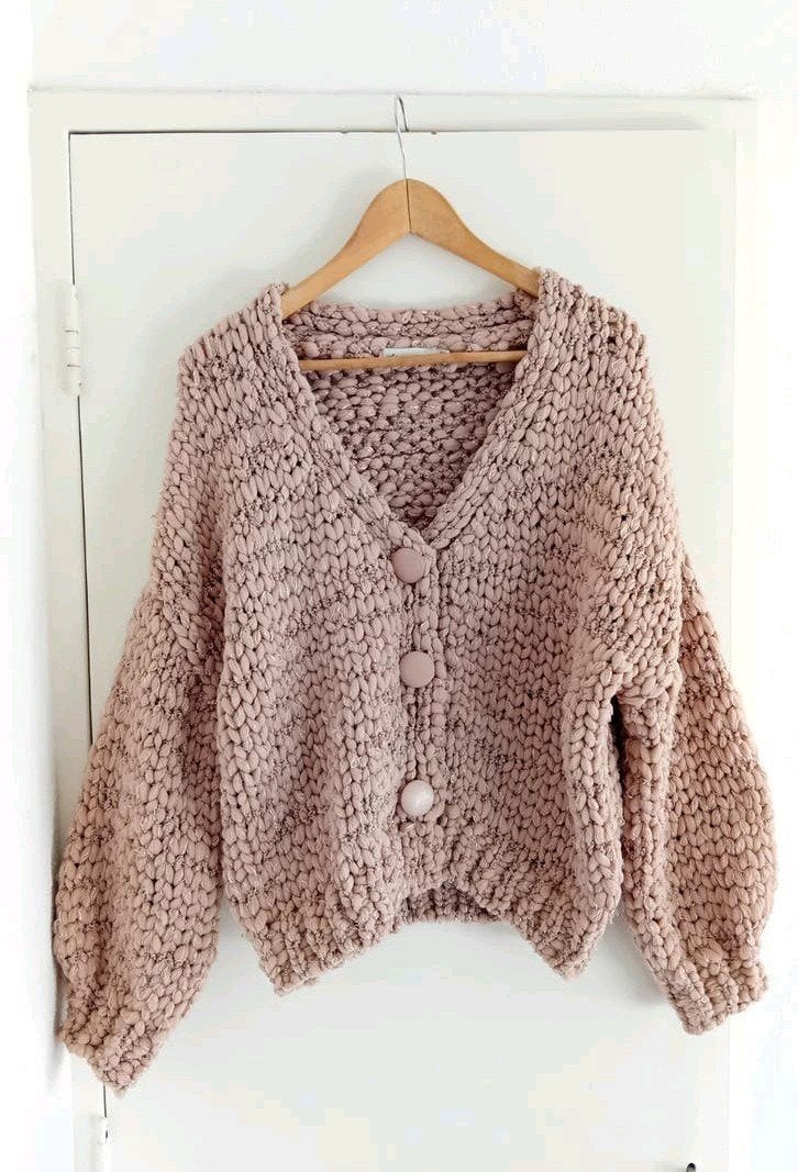 Azzurro vest grofgebreid taupe beige one size, Azzurro, Ophalen of Verzenden, Zo goed als nieuw, Beige