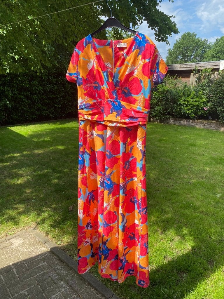 Vintage Chic Prachtige Maxi-jurk met Bloemenprint, Meerkleurig, Maat 42/44 (L), Ophalen of Verzenden, Zo goed als nieuw
