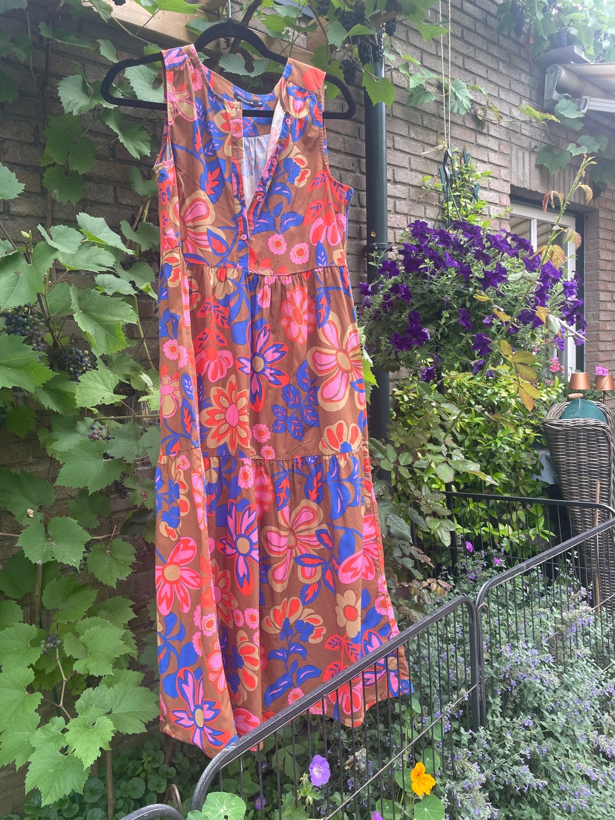 River Woods maxi jurk met bloemenprint - Maat 38, Maat 38/40 (M), Zo goed als nieuw, Onder de knie, Meerkleurig