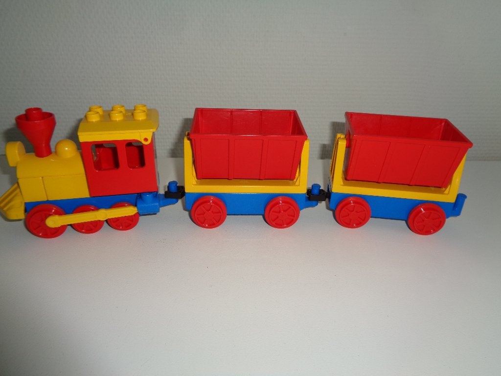 Duplo  trein met 2 wagonnetjes., Ophalen of Verzenden, Zo goed als nieuw, Duplo