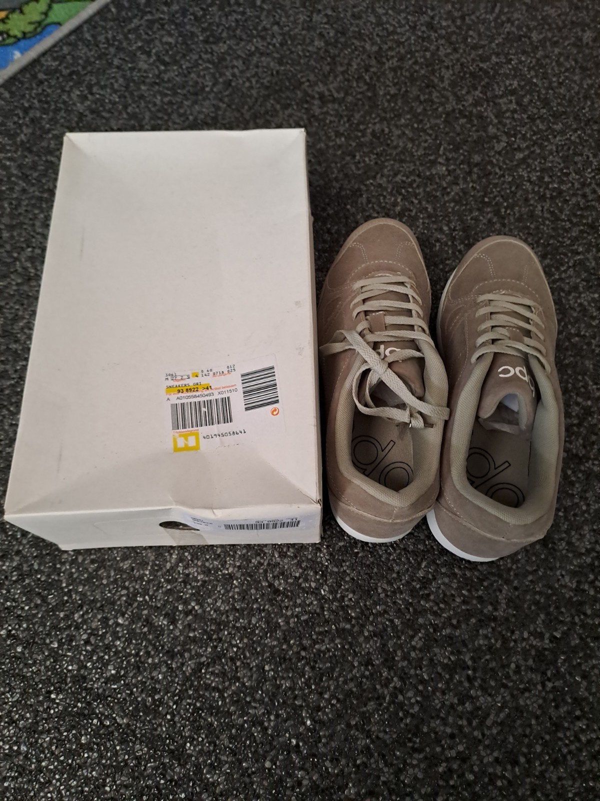 Dames sneakers maat 41, Bruin, Nieuw, Ophalen of Verzenden, Sneakers of Gympen