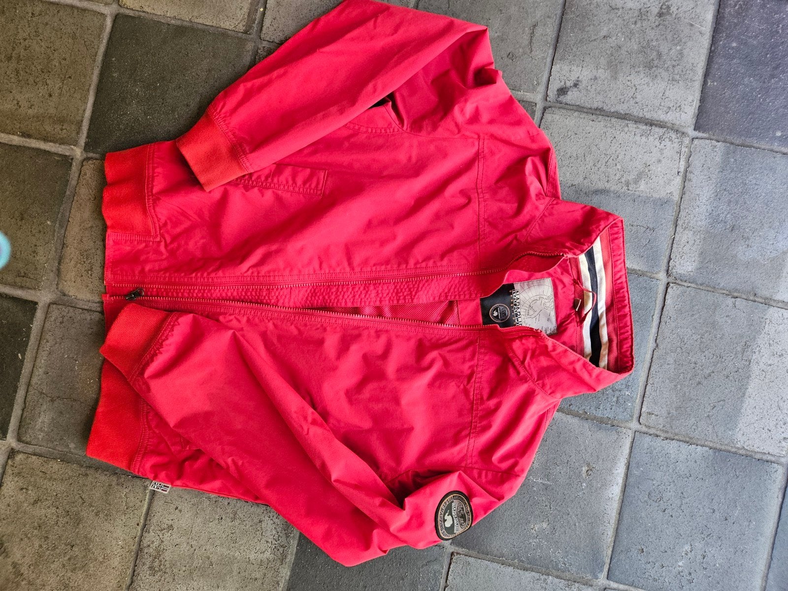Napapijri tussenjasje rood - Maat M, Kleding | Heren, Jassen | Zomer, Ophalen, Zo goed als nieuw, Rood