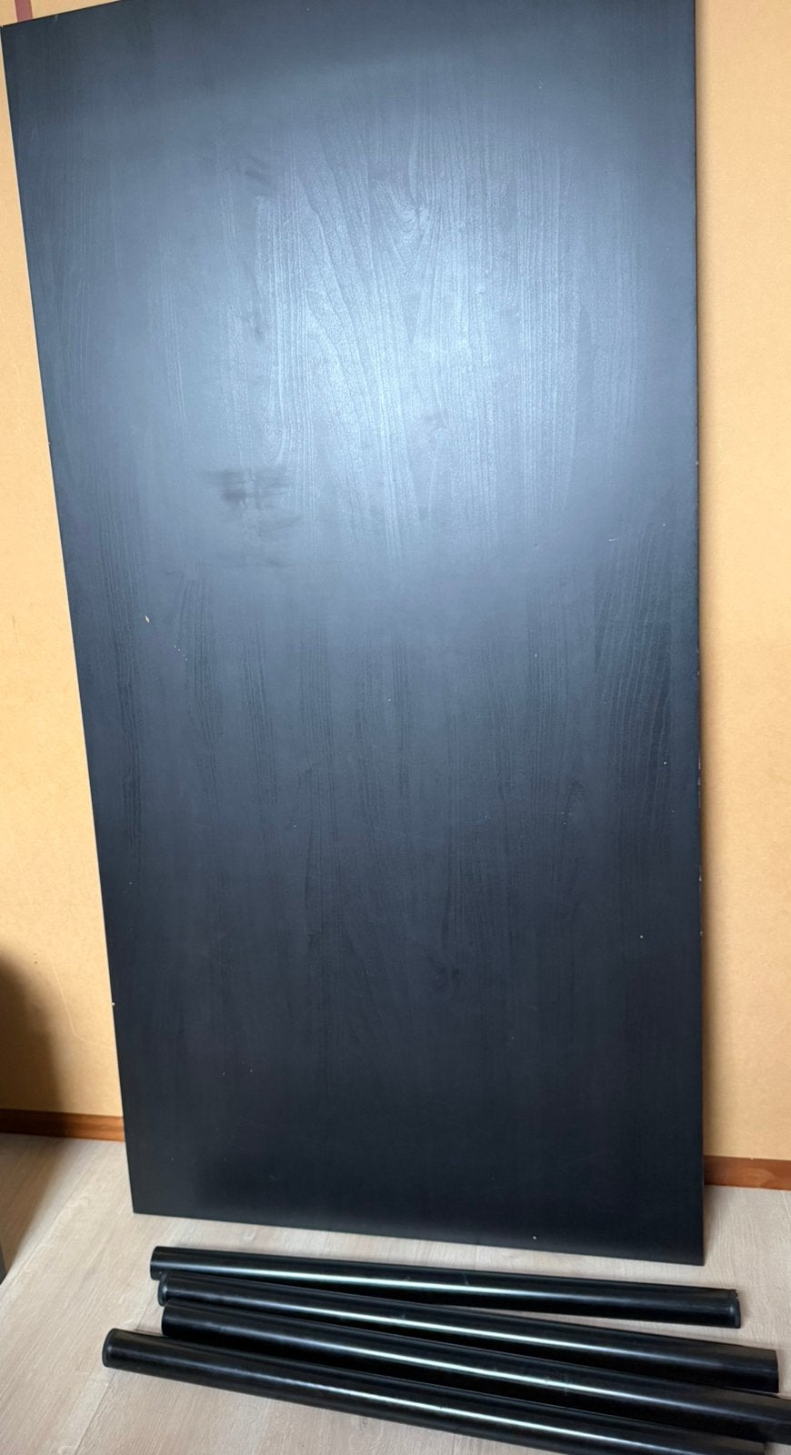 Zwart bureau van Ikea - Lagkapten, Huis en Inrichting, Bureaus, Ophalen, Spaanplaat of MDF, Zo goed als nieuw, IKEA
