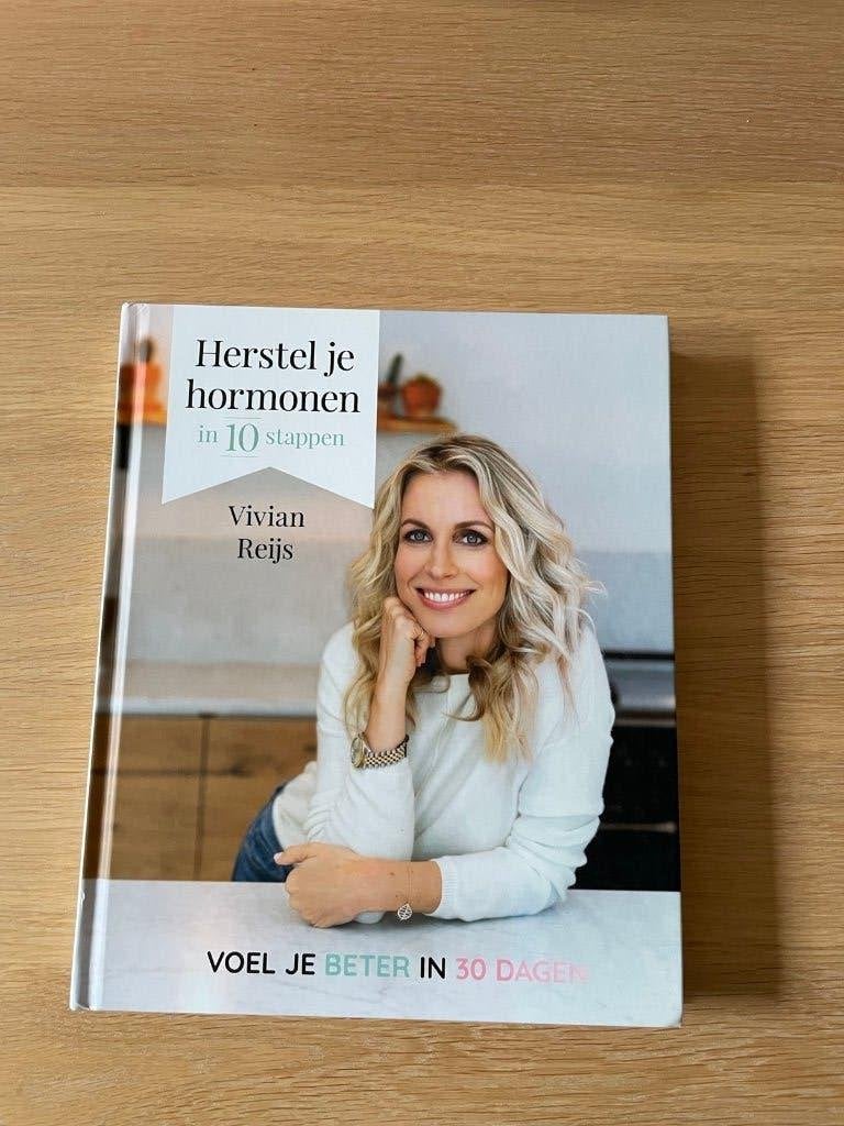 Herstel je hormonen in 10 stappen - Vivian Reijs, Boeken, Ophalen of Verzenden, Zo goed als nieuw, Dieet en Voeding, Vivian Reijs