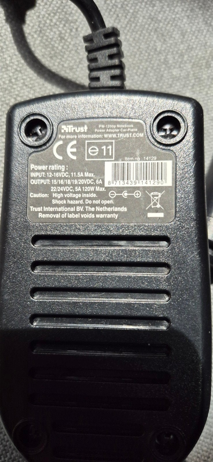 Trust Auto Aansteker Laptop Oplader - Universeel, Ophalen of Verzenden, Gebruikt, Trust