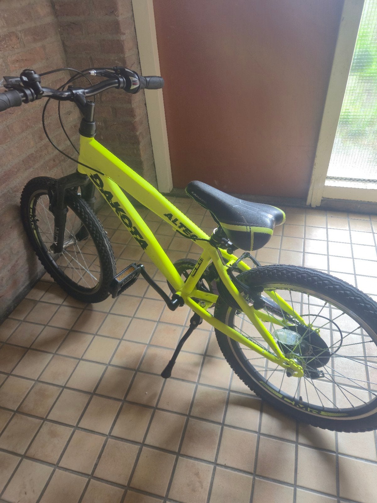 Dakota Altec  Kinderfiets - Neon Geel - 20 inch, Ophalen of Verzenden, Zo goed als nieuw, Dakota, Terugtraprem