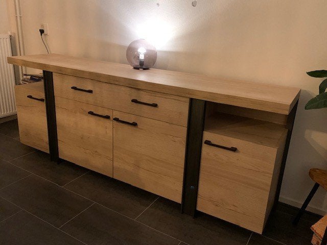 Mooie dressoir kast , ook als meubelset te koop, Ophalen, Kunststof, Met deur(en), Zo goed als nieuw
