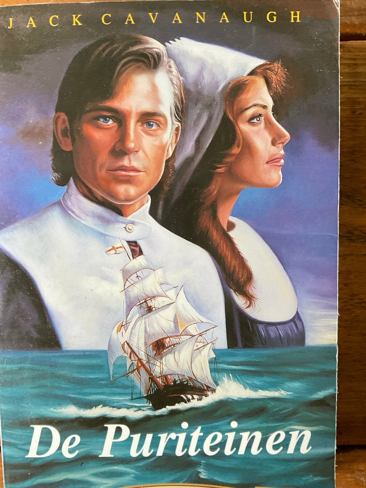 De Puriteinen - Jack Cavanaugh (Boek), Boeken, Ophalen of Verzenden, Gelezen, Nederland