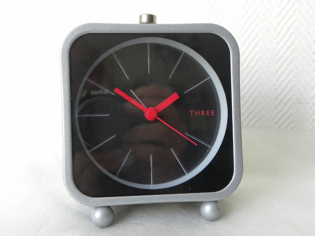 Wekker Silent Line, Ophalen of Verzenden, Gebruikt, Wandklok