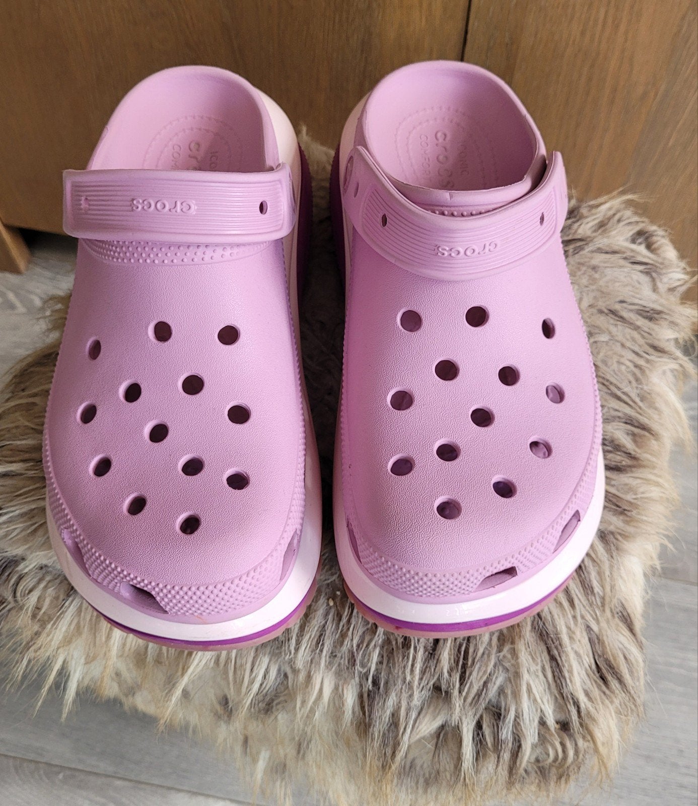 Crocs Roze Platform Clogs - Maat 38/39 - Zo goed als nieuw, Crocs, Ophalen of Verzenden, Zo goed als nieuw, Roze