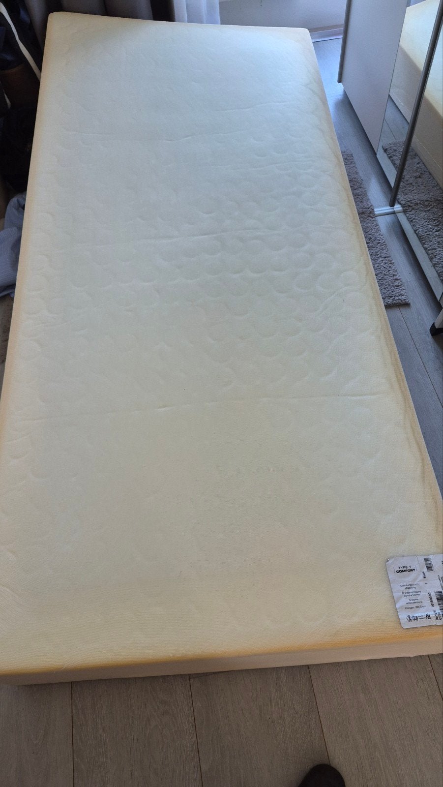 gratis 2 matrassen 90x200 en 1 (wasbare) topper 180x200, Ophalen, Gebruikt, Tweepersoons, Matras