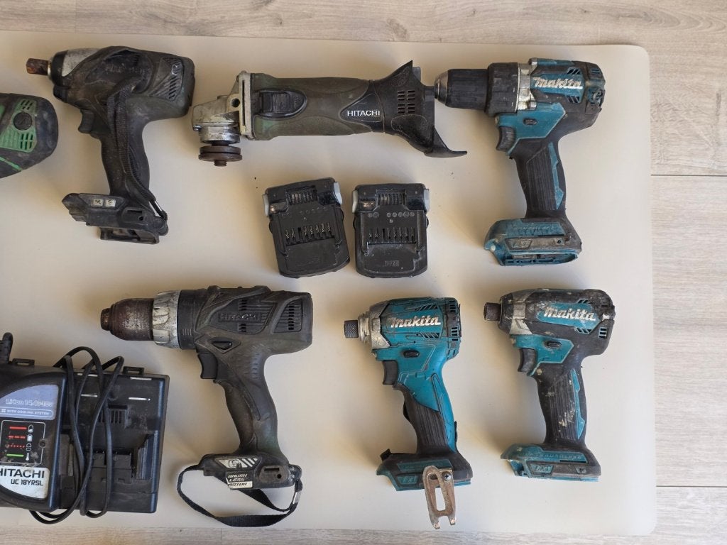 Foto 4 van :Partij Elektrisch Gereedschap(Makita & Hitachi)Opknappers